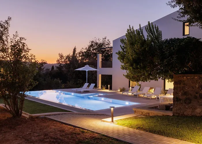 Myrtia - Luxury Hidden Gem *