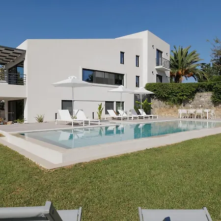Villa Myrtia - Luxury Hidden Gem *