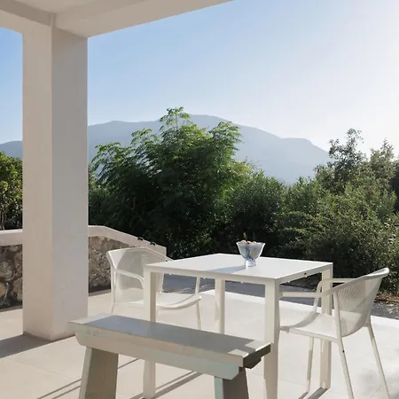 Villa Myrtia - Luxury Hidden Gem *